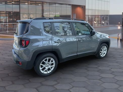 Used 2022 Jeep Renegade Sport w/ Sport Appearance Group image 17