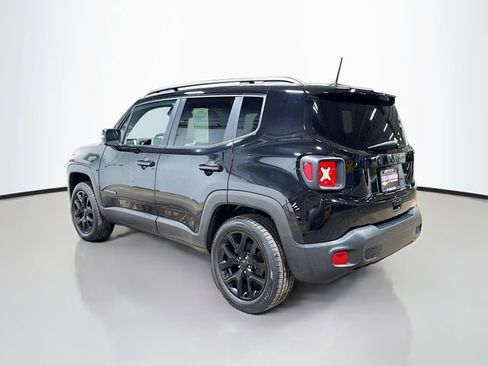 Used 2022 Jeep Renegade Altitude w/ Convenience Group image 9
