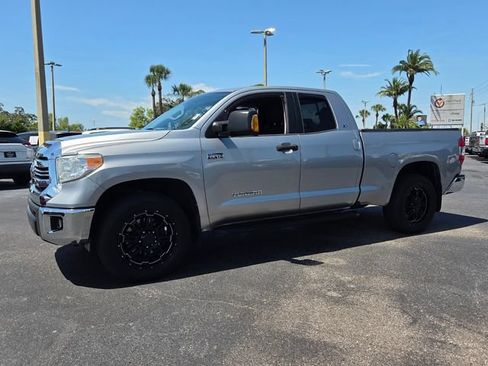 Used 2017 Toyota Tundra SR5 w/ SR5 Upgrade Package RWD image 3