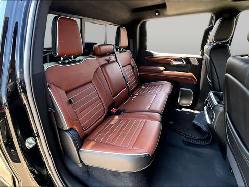 Used 2018 GMC Sierra 1500 SLT w/ Enhanced Driver Alert Package RWD image 20