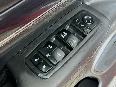 Used 2018 Jeep Grand Cherokee High Altitude image 17