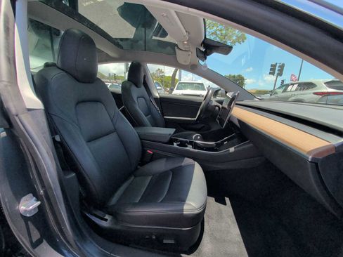 Used 2019 Tesla Model 3 Long Range RWD image 25