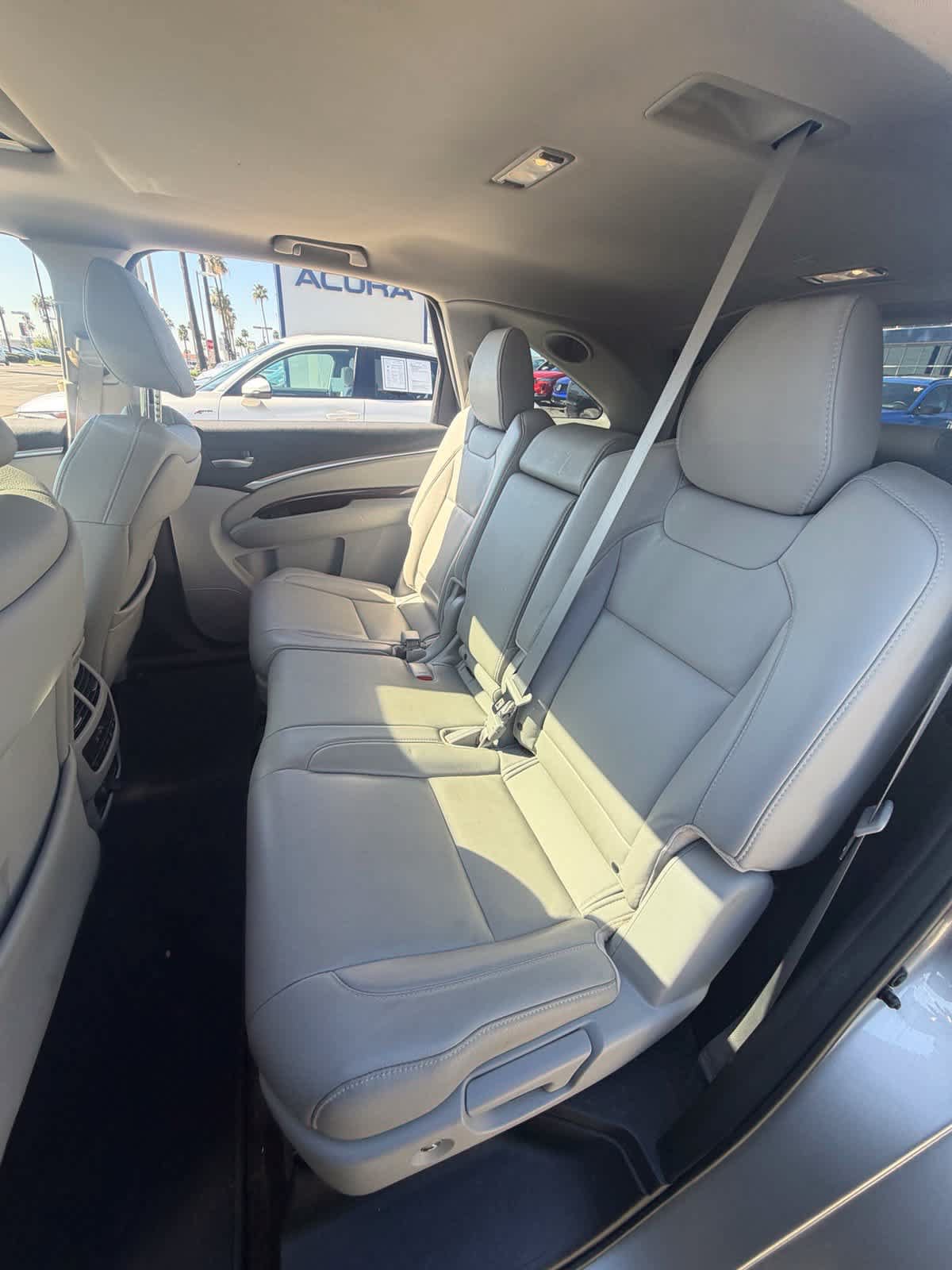 Used 2018 Acura MDX w/ Technology Package FWD image 14