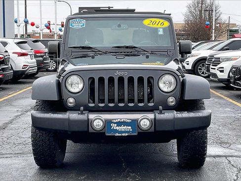 Used 2016 Jeep Wrangler Unlimited Sport image 2