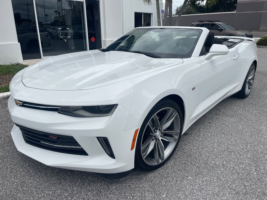 Used 2017 Chevrolet Camaro LT w/ RS Package RWD image 10