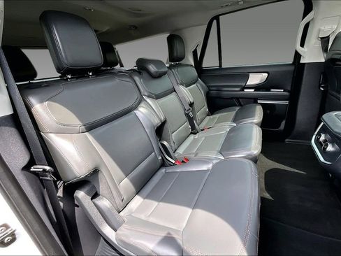 Used 2025 Ford Expedition Max Active AWD/4WD image 16