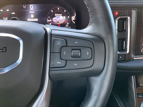 Used 2023 GMC Yukon Denali Ultimate image 19