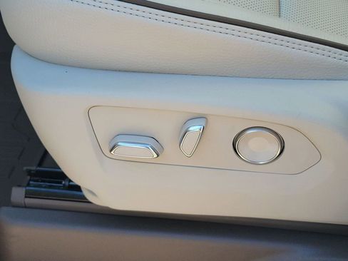 New 2026 GMC Yukon XL Denali w/ LPO, Floor Liner Package image 29