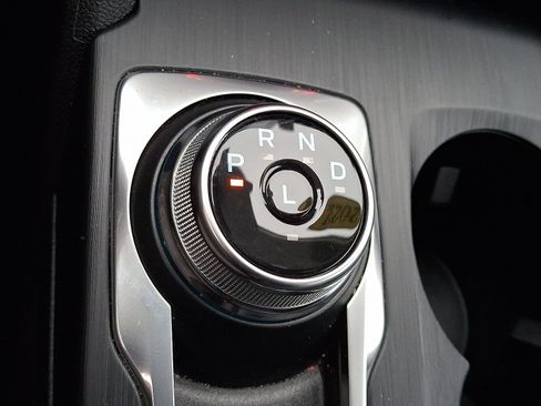 Used 2022 Ford Escape SE w/ Convenience Package image 18