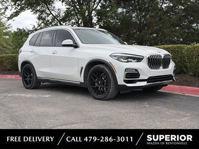 Used 2021 BMW X5 xDrive40i w/ Premium Package 2