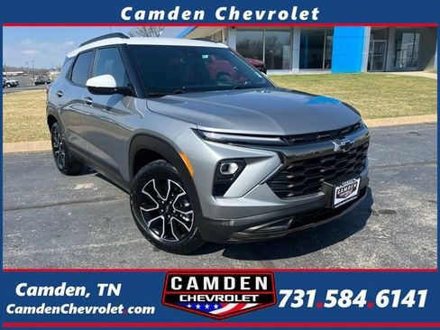 Used 2025 Chevrolet TrailBlazer ACTIV w/ Driver Confidence Package image 1