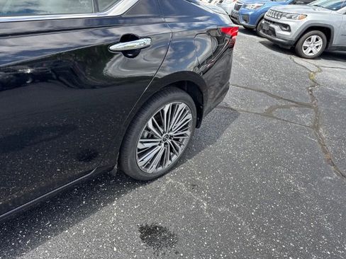 Used 2023 Nissan Altima 2.5 SL AWD/4WD image 8