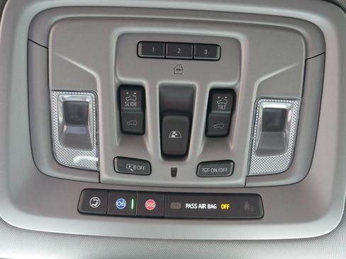 Used 2024 GMC Sierra 2500 Denali w/ Denali Reserve Package image 34