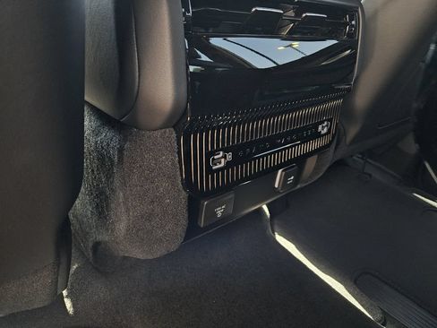 New 2026 Jeep Grand Wagoneer L Summit AWD/4WD image 11