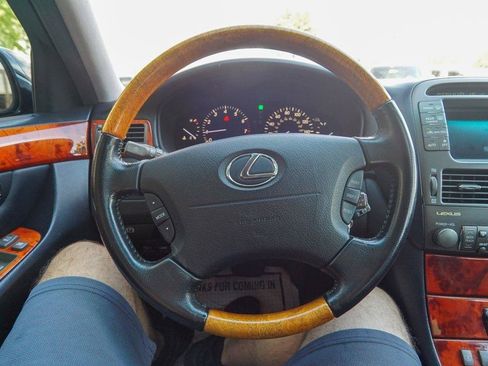 Used 2006 Lexus LS 430 w/ Modern Luxury Pkg RWD image 22