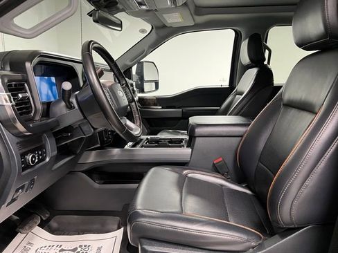Used 2025 Ford F350 Lariat w/ Black Appearance Package image 21
