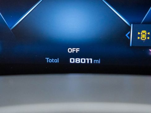 Used 2025 BMW X7 M60i image 22