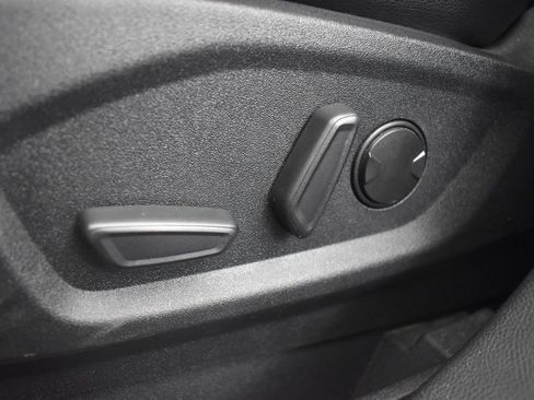 Used 2024 Ford Edge Titanium image 27