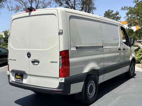 Used 2026 Mercedes-Benz Sprinter 2500 image 21