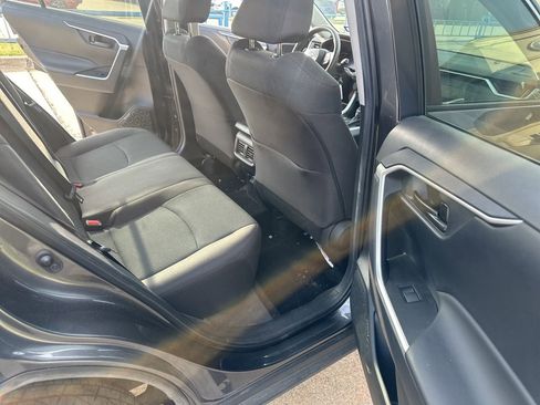 Used 2023 Toyota RAV4 LE FWD image 15
