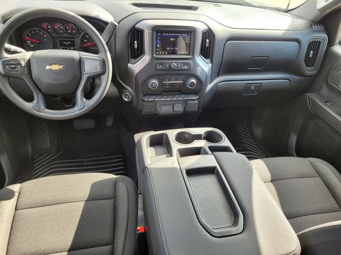 New 2026 Chevrolet Silverado 1500 Custom image 9