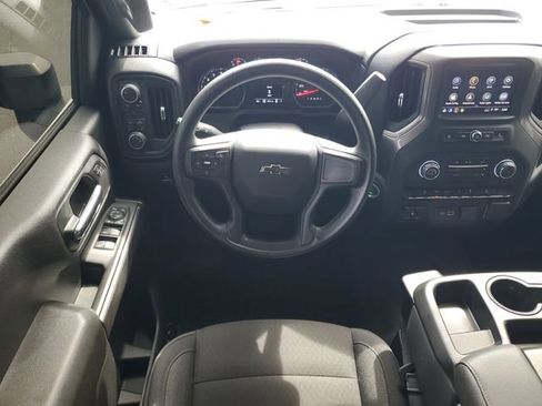 Certified 2025 Chevrolet Silverado 2500 Custom w/ Custom Value Package image 17