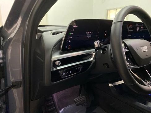 Used 2024 Cadillac Lyriq Sport RWD image 36