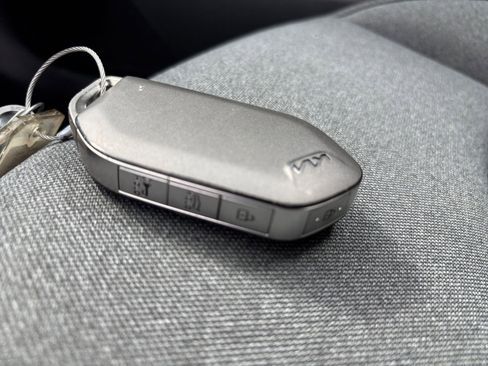 Used 2025 Kia K4 FWD image 18