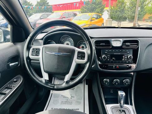Used 2012 Chrysler 200 Touring image 10