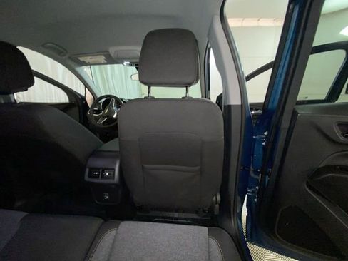 Used 2024 Chevrolet Equinox LT w/ LPO, Floor Liner Package image 36