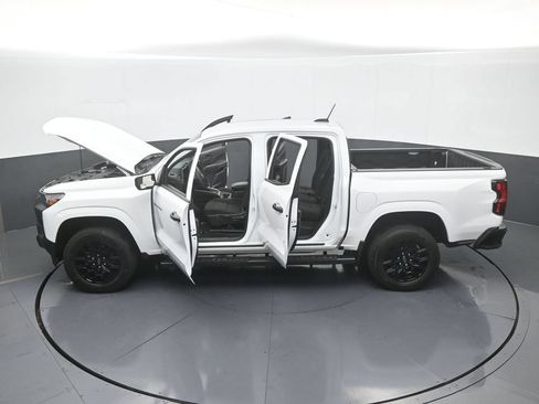 Used 2025 Chevrolet Colorado W/T w/ WT Custom Package RWD image 62