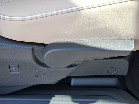 New 2026 Buick Enclave Preferred w/ Power Package image 29