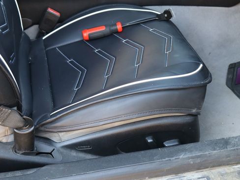 Used 2020 Chevrolet Camaro LT RWD image 16