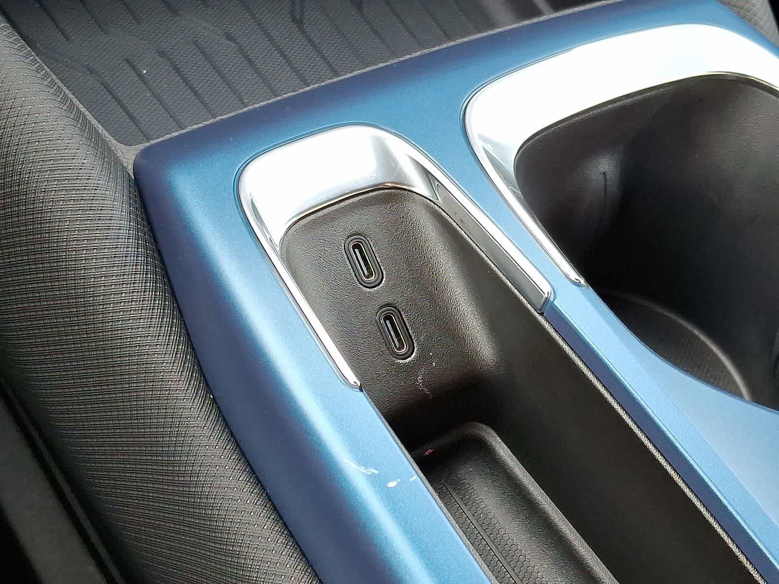 New 2025 Chevrolet Equinox EV LT FWD image 17