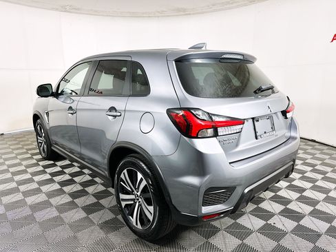 Used 2025 Mitsubishi Outlander Sport SE image 5