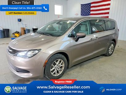 Used 2017 Chrysler Pacifica LX