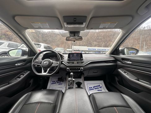 Used 2020 Nissan Altima 2.5 SR w/ Premium Package image 6