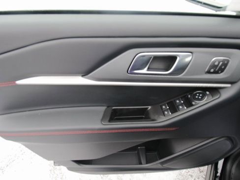 New 2026 Ford Explorer ST-Line image 21