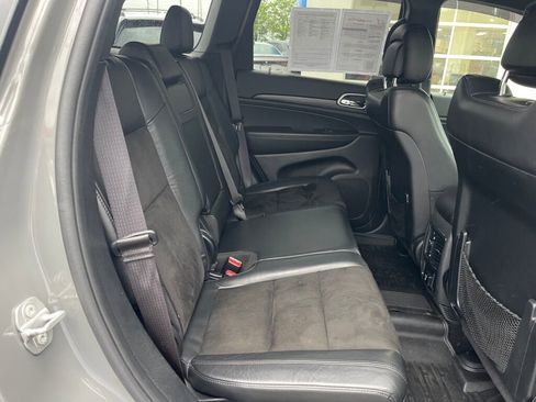 Used 2020 Jeep Grand Cherokee Altitude AWD/4WD image 28
