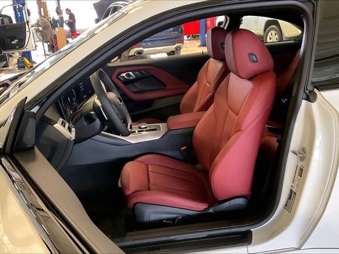Used 2026 BMW 230i Coupe w/ Premium Package RWD image 9