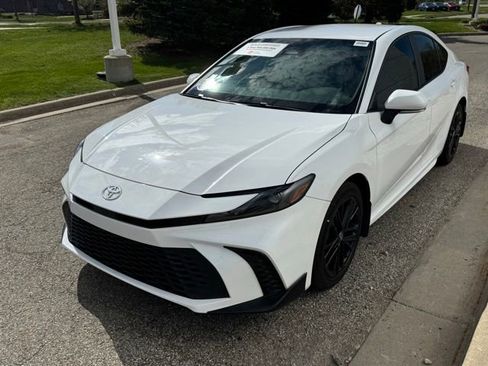 Certified 2025 Toyota Camry SE AWD/4WD image 34