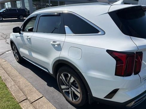 Certified 2023 Kia Sorento EX AWD/4WD image 6