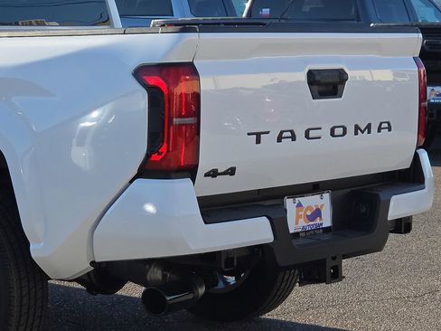 New 2026 Toyota Tacoma SR5 AWD/4WD image 11
