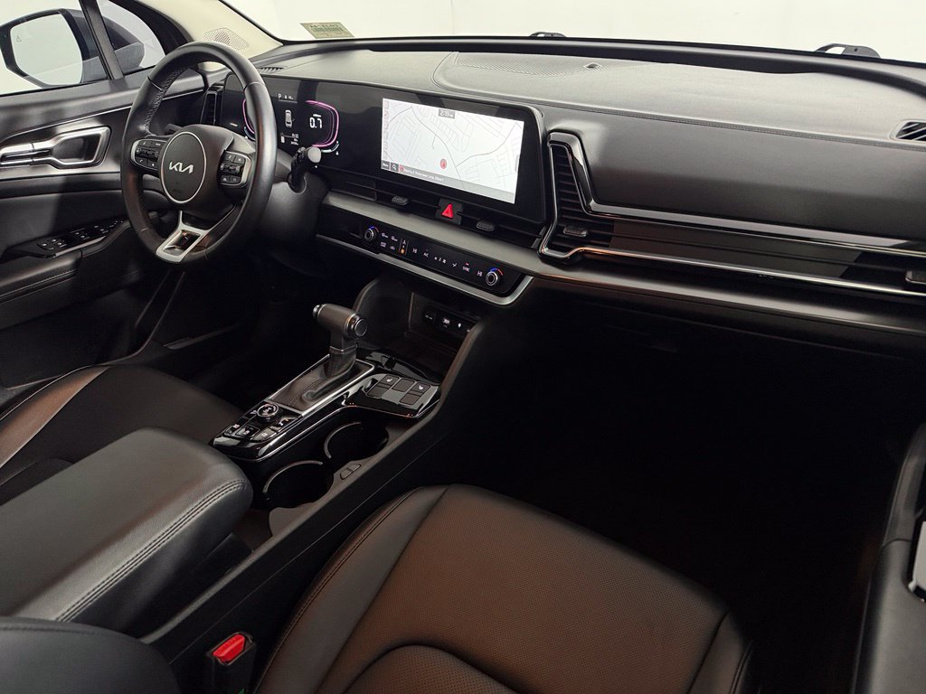 Used 2024 Kia Sportage EX AWD/4WD image 14