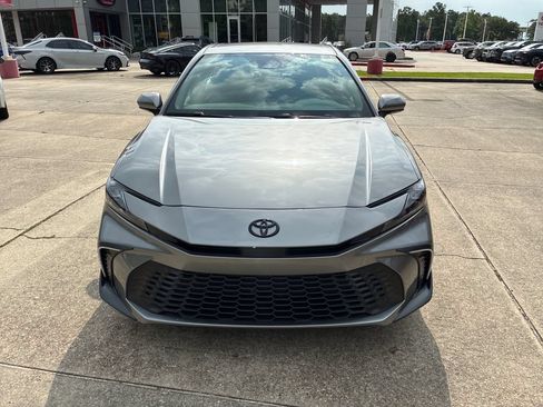New 2026 Toyota Camry SE FWD image 10