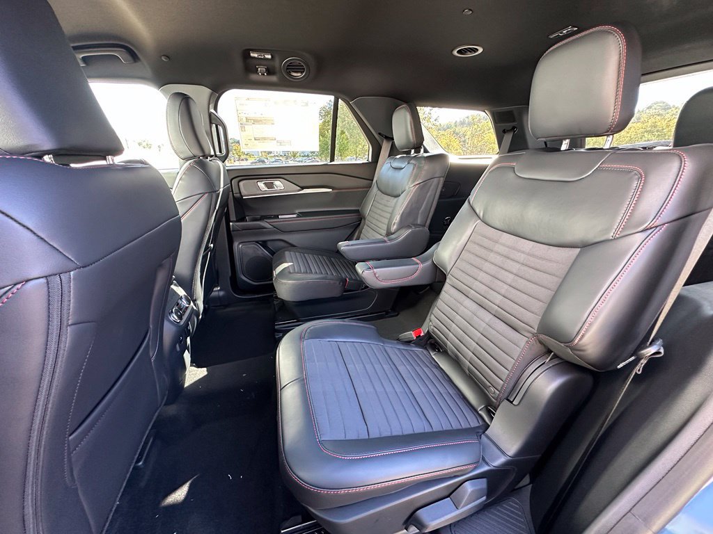 New 2027 Ford Explorer ST-Line w/ Premium Package AWD/4WD image 19