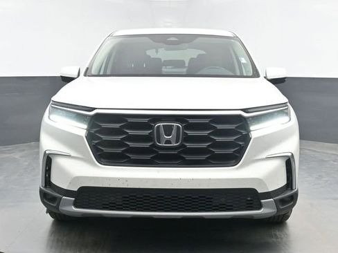 Used 2025 Honda Pilot EX-L image 3