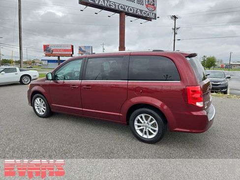 Used 2018 Dodge Grand Caravan SXT FWD image 24