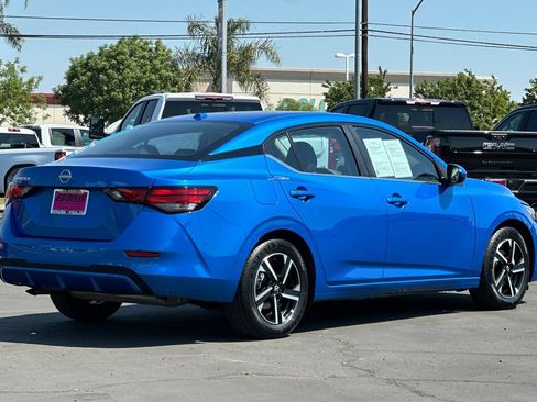 Used 2025 Nissan Sentra SV FWD image 4