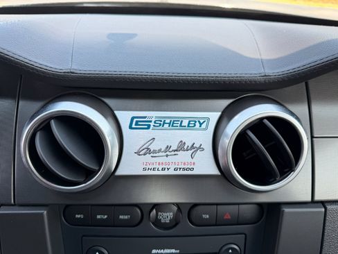 Used 2007 Ford Mustang Shelby GT500 RWD image 35